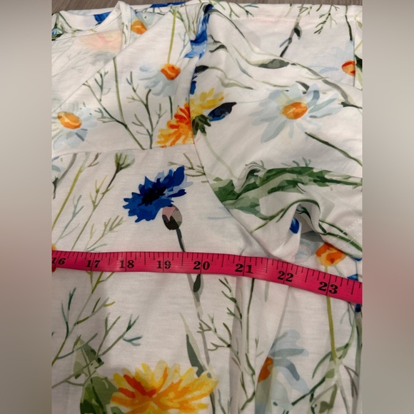 White dress with bright floral pattern -Maxi dress 2XL - Picture 6 of 13